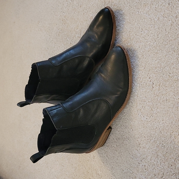 Gap Black Leather Chelsea Western Boots - Picture 2 of 6
